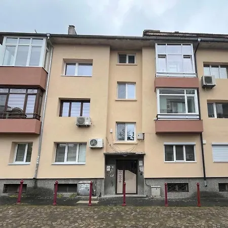 Design Flat N17 Garden